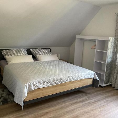Neu Ferienwohnung Hofmann Husum  Bagian luar foto