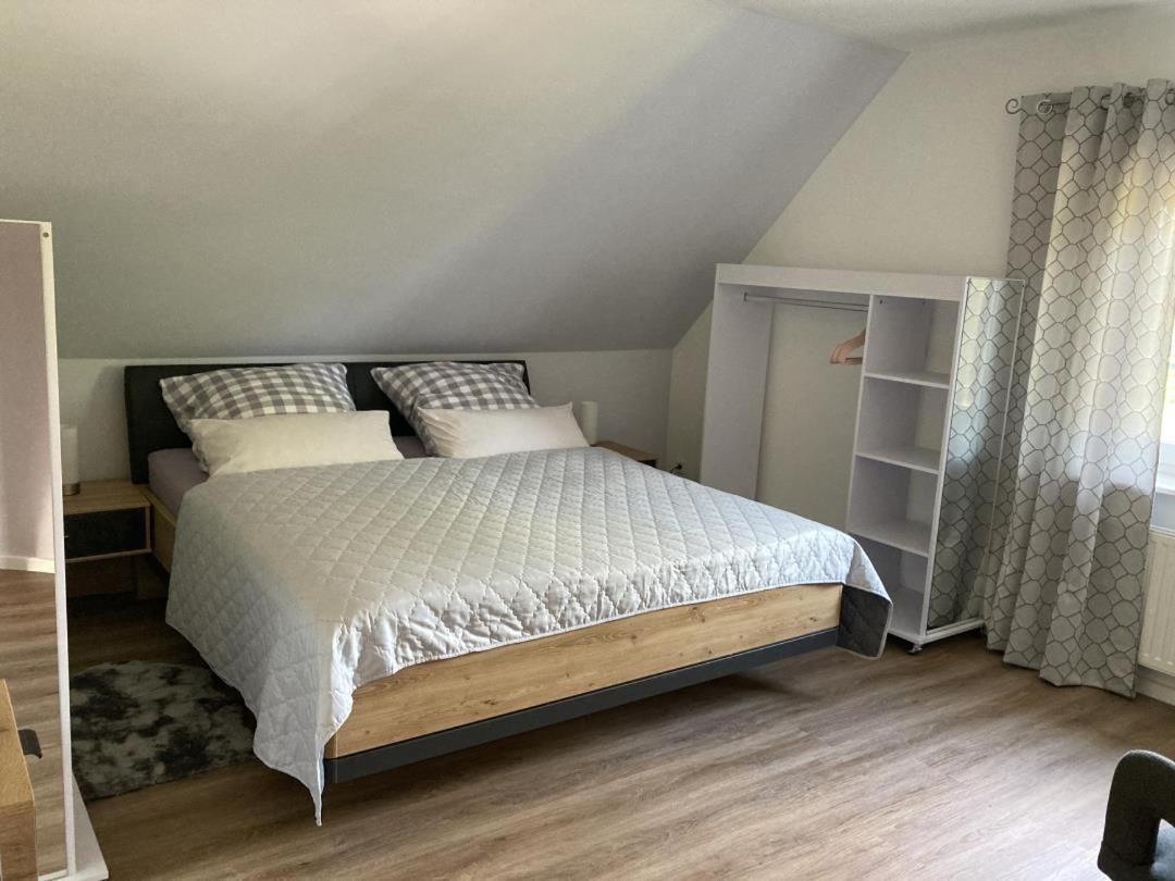 Neu Ferienwohnung Hofmann Husum  Bagian luar foto